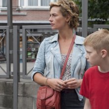 Thomas Doret con Cecile De France ne Il ragazzo con la bicicletta dei fratelli Dardenne