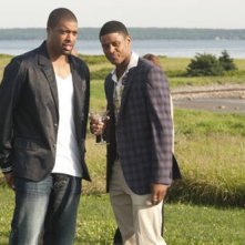 DeRay Davis e Pooch Hall in una scena del film Jumping the Broom