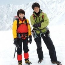 Masami Nagasawa e Shun Oguri sul set di Gaku: Minna no Yama