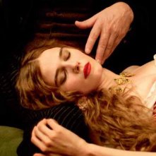 Una delle sensuali protagoniste del film L'apollonide (Souvenirs de la maison close)