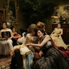 Una scena del film L'apollonide (Souvenirs de la maison close)