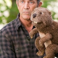 Mel Gibson in un'immagine significativa del film Mr. Beaver