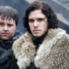 John Bradley e Kit Harington nell'episodio Cripples, Bastards, and Broken Things di Game of Thrones