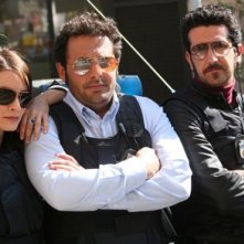 Enrico Brignano Tra Maria Rosaria Russo E Luca Angeletti In Una Scena Di Fratelli Detective 202895