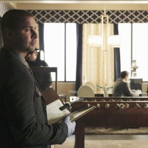 Jon Huertas nell'episodio Lucky Stiff di Castle