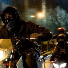 John Boyega in una scena del film Attack the Block