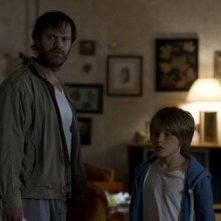 Rainn Wilson e Devin Brochu nel film Hesher