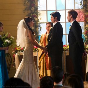 Allison Mack, Tom Welling, Erica Durance e Justin Hartley nell'episodio Finale di Smallville