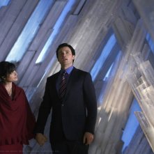 Clark (Tom Welling) e Lois (Erica Durance) parlano con Jor-El in: Prophecy di Smallville