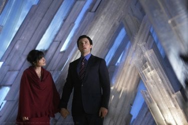 Clark (Tom Welling) e Lois (Erica Durance) parlano con Jor-El in: Prophecy di Smallville