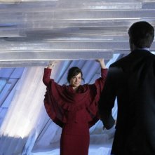 Lois (Erica Durance) usa la sua superforza nell'episodio Prophecy di Smallville