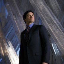 Tom Welling nella Fortezza di Ghiaccio in un momento dell'episodio Prophecy di Smallville