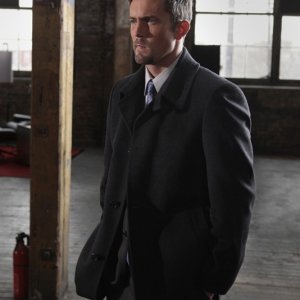 Jack Bass (guest-star Desmond Harrington) nell'episodio Shattered Bass di Gossip Girl