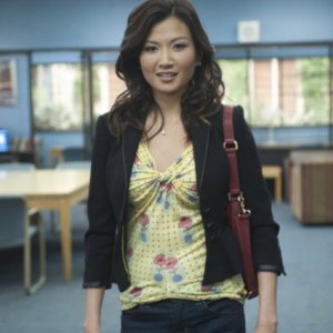 Michelle Krusiec nell'episodio Competitive Wine Tasting di Community