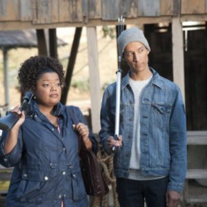 Yvette Nicole Brown e Danny Pudi nell'episodio Paradigms of Human Memory di Community