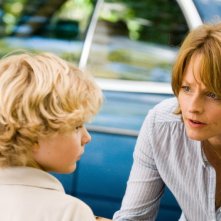 Il piccolo Riley Thomas Stewart e Jodie Foster in Mr. Beaver