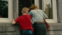 Il ragazzo con la bicicletta - Clip 'Cosa ti ha detto tuo padre?'