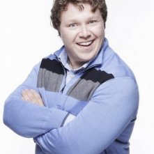 Michael Blaiklok in una foto promozionale della serie televisiva Apartment 23