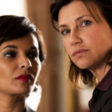 Saïda Jawad e Florence Pernel nel film La conquête