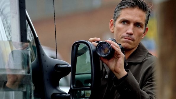 Jim Caviezel in una foto della serie Person of Interest