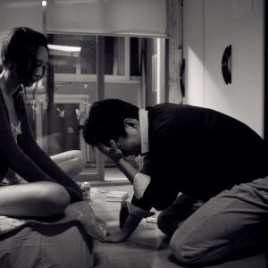 Una sequenza del film The Day He Arrives (2011)