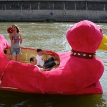 Giovanna 'Nina' Palmieri sul Tevere in una immagine del programma Sex Education Show