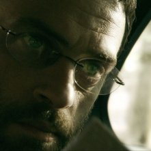 Massimo Poggio in una scena del film 6 giorni sulla terra