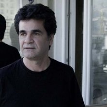 Una immagine del regista Jafar Panahi nella pellicola In Film Nist