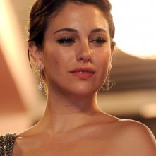 Cannes 2011:  Blanca Suarez, interprete de La piel que habito sul red carpet (abito di GUCCI)