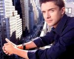 Topher Grace segue la corrente