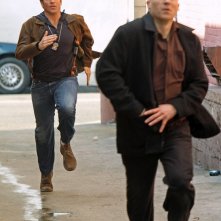 Michael Weatherly durante un inseguimento dell'episodio Baltimore di NCIS