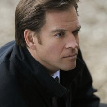 Un primo piano di Michael Weatherly nell'episodio Swan Song di NCIS