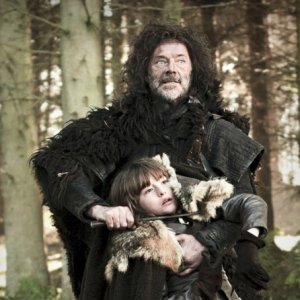 Isaac Hempstead-Wright in una scena dell'episodio A Golden Crown di Game of Thrones