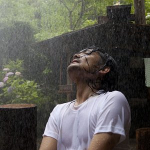 Una scena del film Hanezu no Tsuki, del 2011