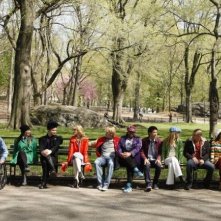 Il giovane cast di Glee a Central Park nell'episodio New York, finale della seconda stagione
