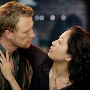 Kevin McKidd e Sandra Oh nell'episodio I Will Survive di Grey's Anatomy