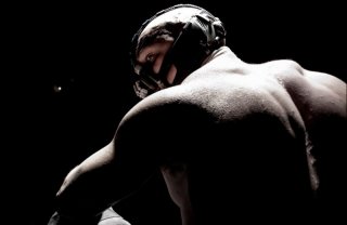 Tom Hardy è Bane in The Dark Knight Rises