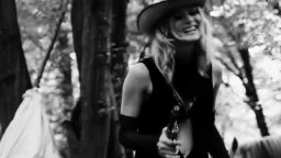 Trailer - A Pezzi - Undead Men