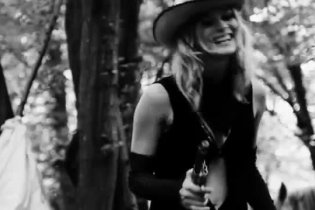 Trailer - A Pezzi - Undead Men