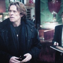 Willem Dafoe e Christiane Paul nel film La polvere del tempo (I skoni tou hronou)