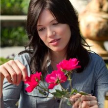 Mandy Moore in una scena di Love, Wedding, Marriage