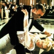 Sean Connery e Kim Basinger in una scena di Agente 007 - Mai dire mai