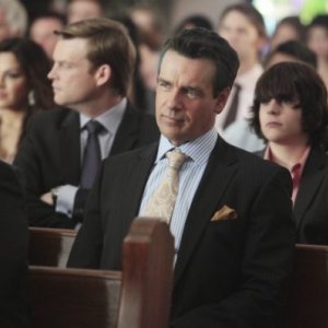 David James Elliott in una scena del pilot di Good Christian Belles