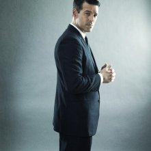 Eddie Cibrian in una foto promozionale della serie The Playboy Club
