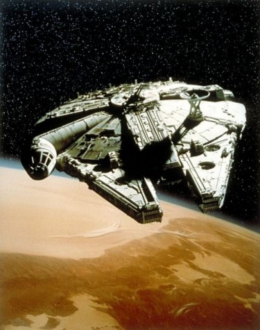 L'immarcescibile Millenium Falcon in una scena di Guerre Stellari