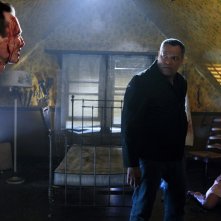 Laurence Fishburne faccia a faccia con Bill Irwin nell'episodio In A Dark, Dark House di CSI: Scena del crimine