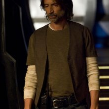 Robert Carlyle nell'episodio Alliances di Stargate Universe
