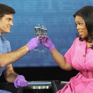 Il dottor Mehmet Oz ed Oprah Winfrey nel programma The Dr. Oz Show