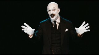 Tom Hardy in una immagine suggestiva di Bronson