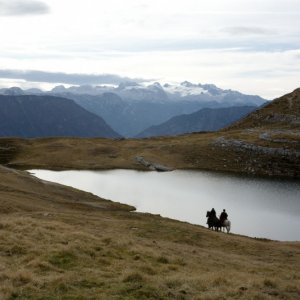 Una suggestiva immagine del film Season of the Witch